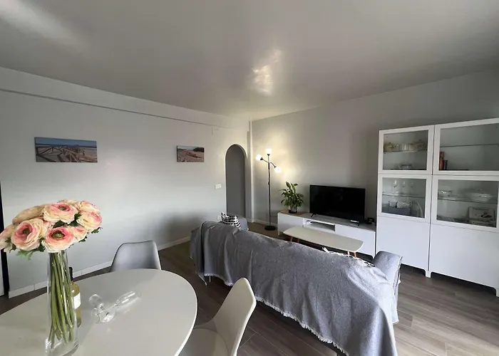 Triple A Location Rents Fast By Better Bookings Apartament Marbella
